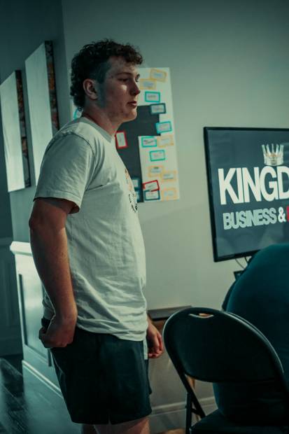 A voice carrying vision, testimony, and encouragement.